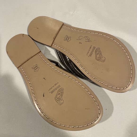 Bernardo Iconic Miami Sandals Metallic Pewter Made Italy Leather Thong Flat 8 - Picture 2 of 7